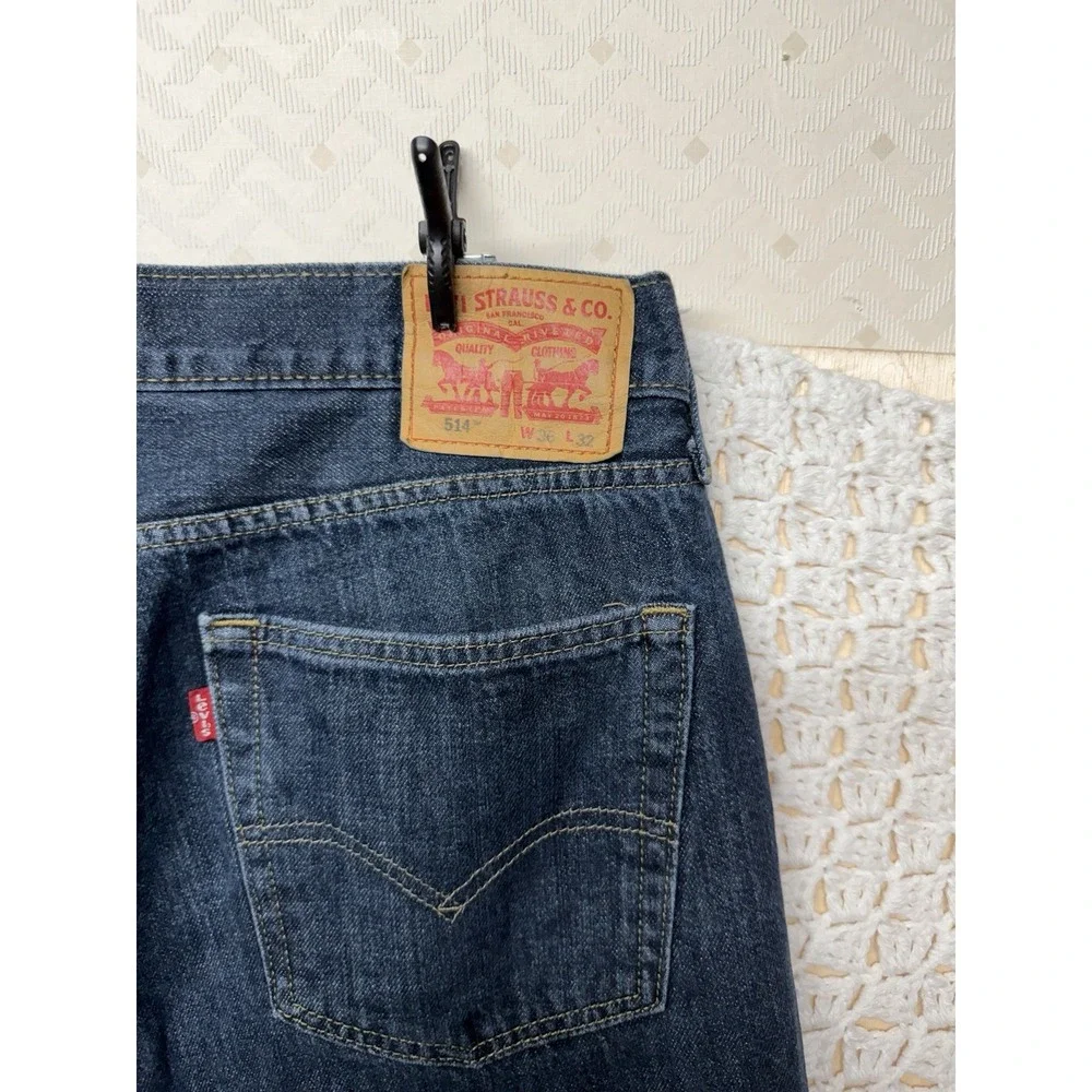 Levis 514 Jeans Mens 36x32 Fits 36x30 Blue Denim Straight Leg 100%Cotton
